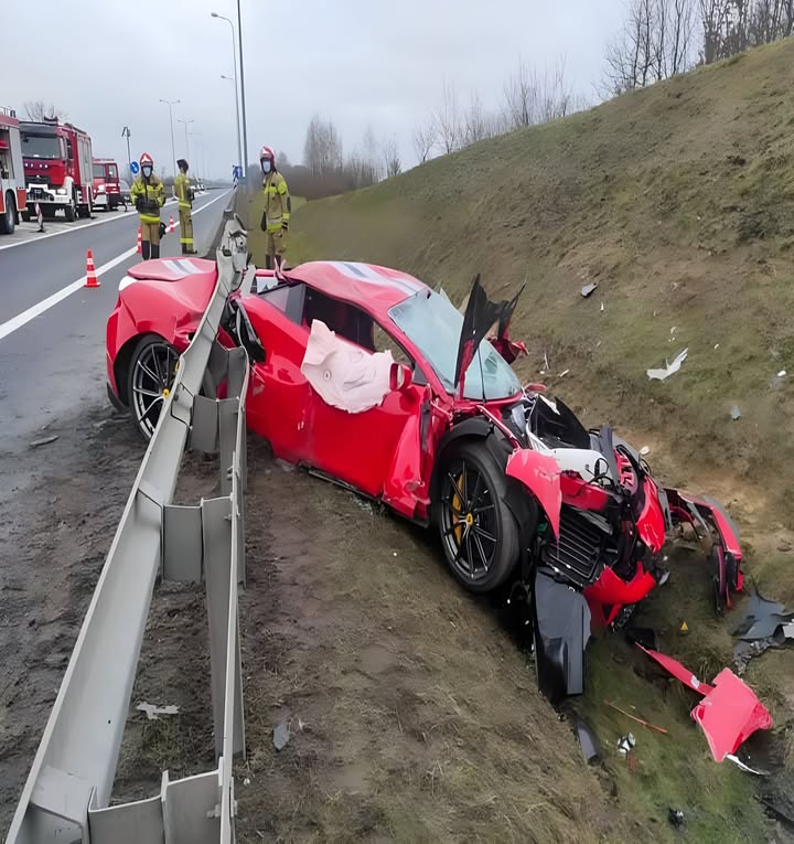 Ukochana gwiazda zginęła dziś rano w tragicznym wypadku samochodowym.